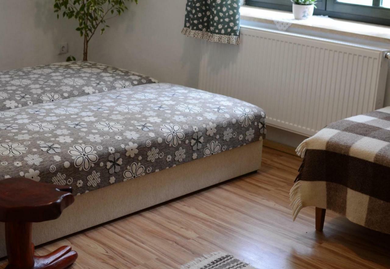 Gerecse Vendeghaz Hotell Sutto Exteriör bild