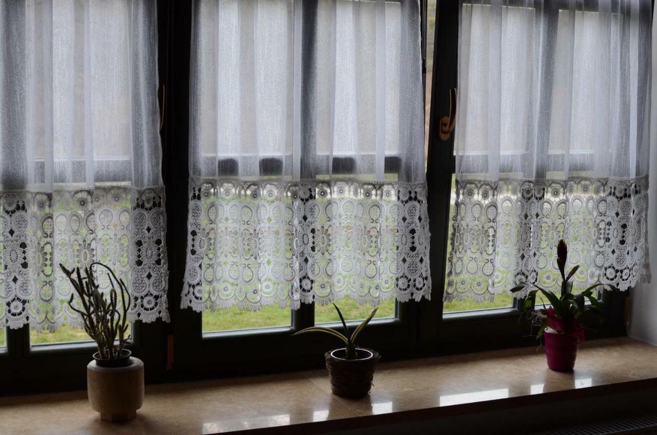 Gerecse Vendeghaz Hotell Sutto Exteriör bild